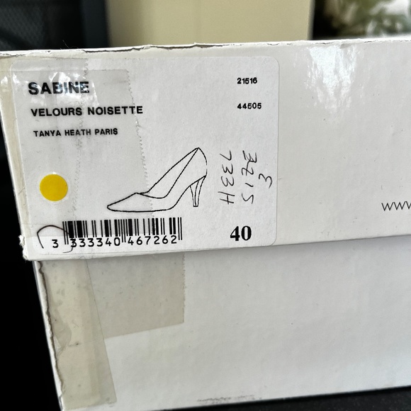 Tanya Heath "Sabine" Noisette Suede pumps with 2 set of heels. - Picture 2 of 14